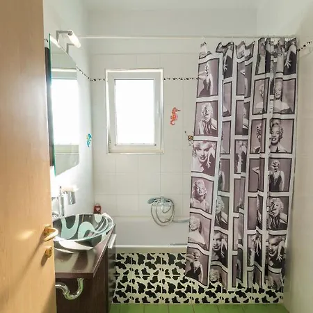 Marathos Sea View Apartment *